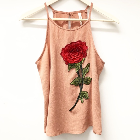 Dusty Rose Tank with Rose Appliqué.  Size M - Picture 2 of 6